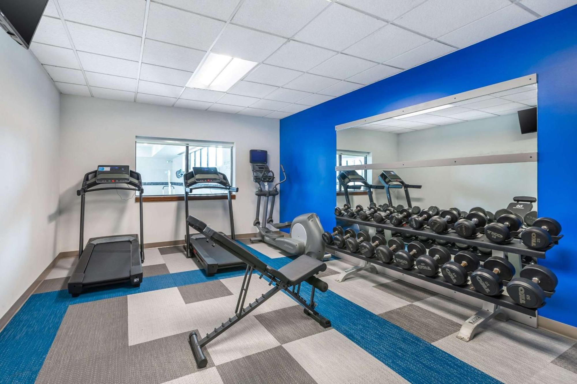 Comfort Inn & Suites Arlington Heights - Buffalo Grove エクステリア 写真