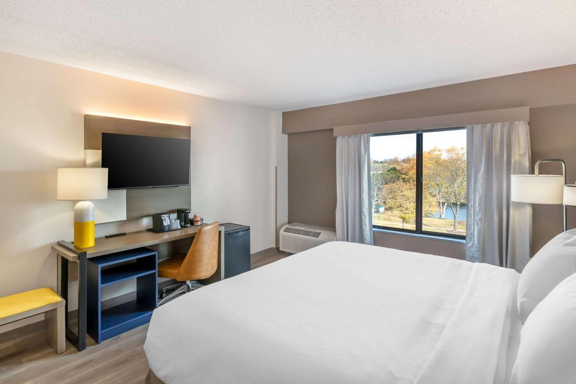 Comfort Inn & Suites Arlington Heights - Buffalo Grove エクステリア 写真
