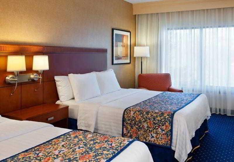 Comfort Inn & Suites Arlington Heights - Buffalo Grove 部屋 写真