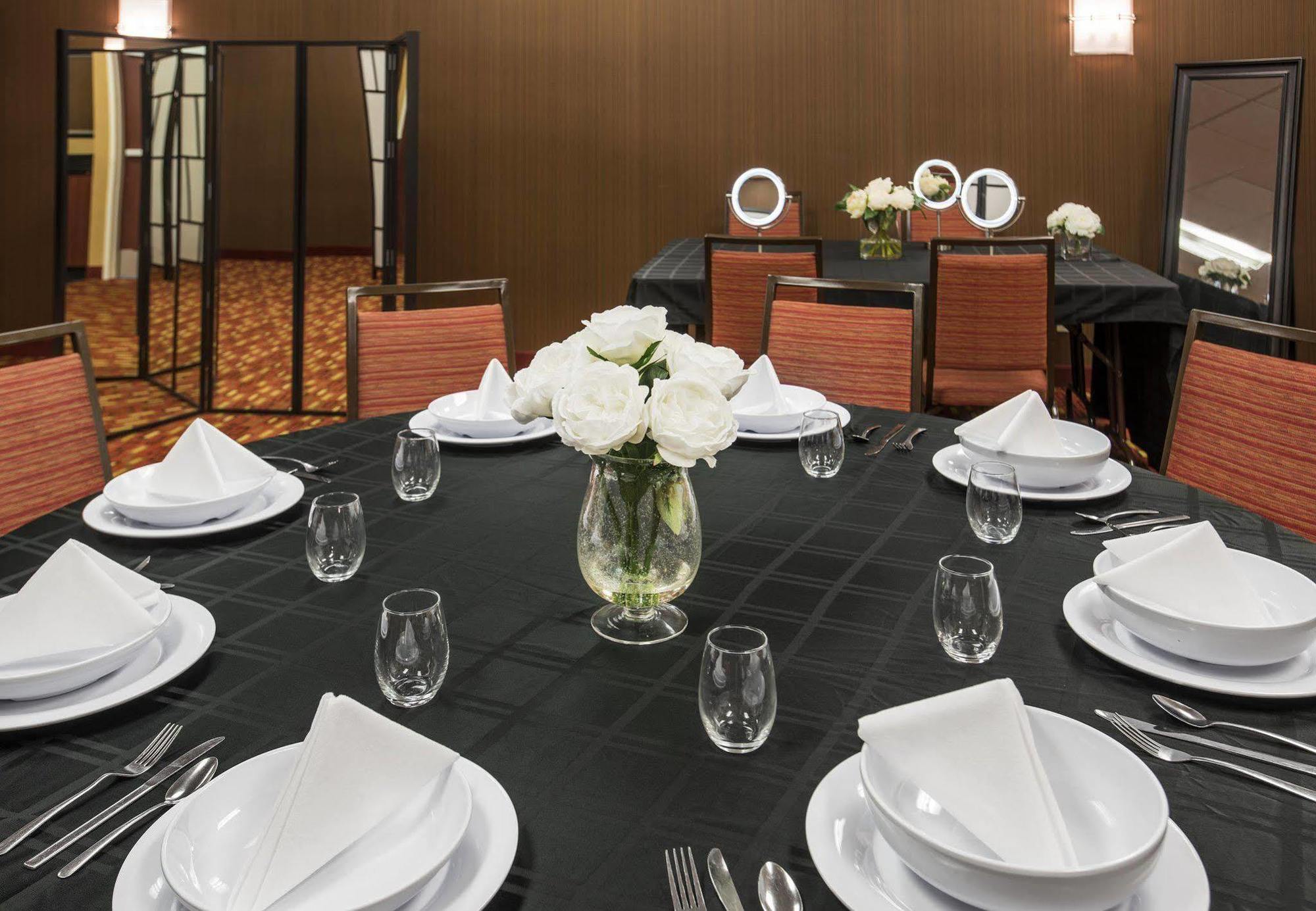 Comfort Inn & Suites Arlington Heights - Buffalo Grove エクステリア 写真